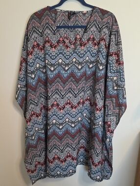 Chevron-Print Relaxed Tunic in Blue and Pink